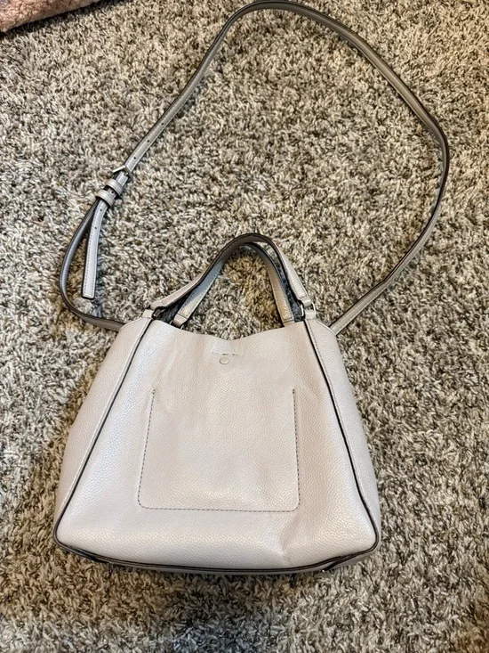 kate spade gray leather shoulder bag with floral charm - Picture 3 of 5